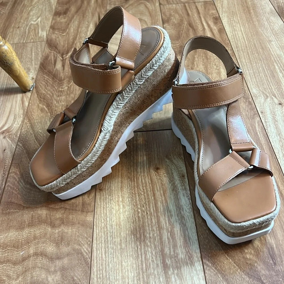 Marc Fisher LTD sandals​ - Picture 6 of 6